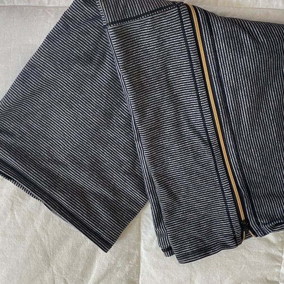 Lululemon Vinyasa Scarf - Picture 3 of 4